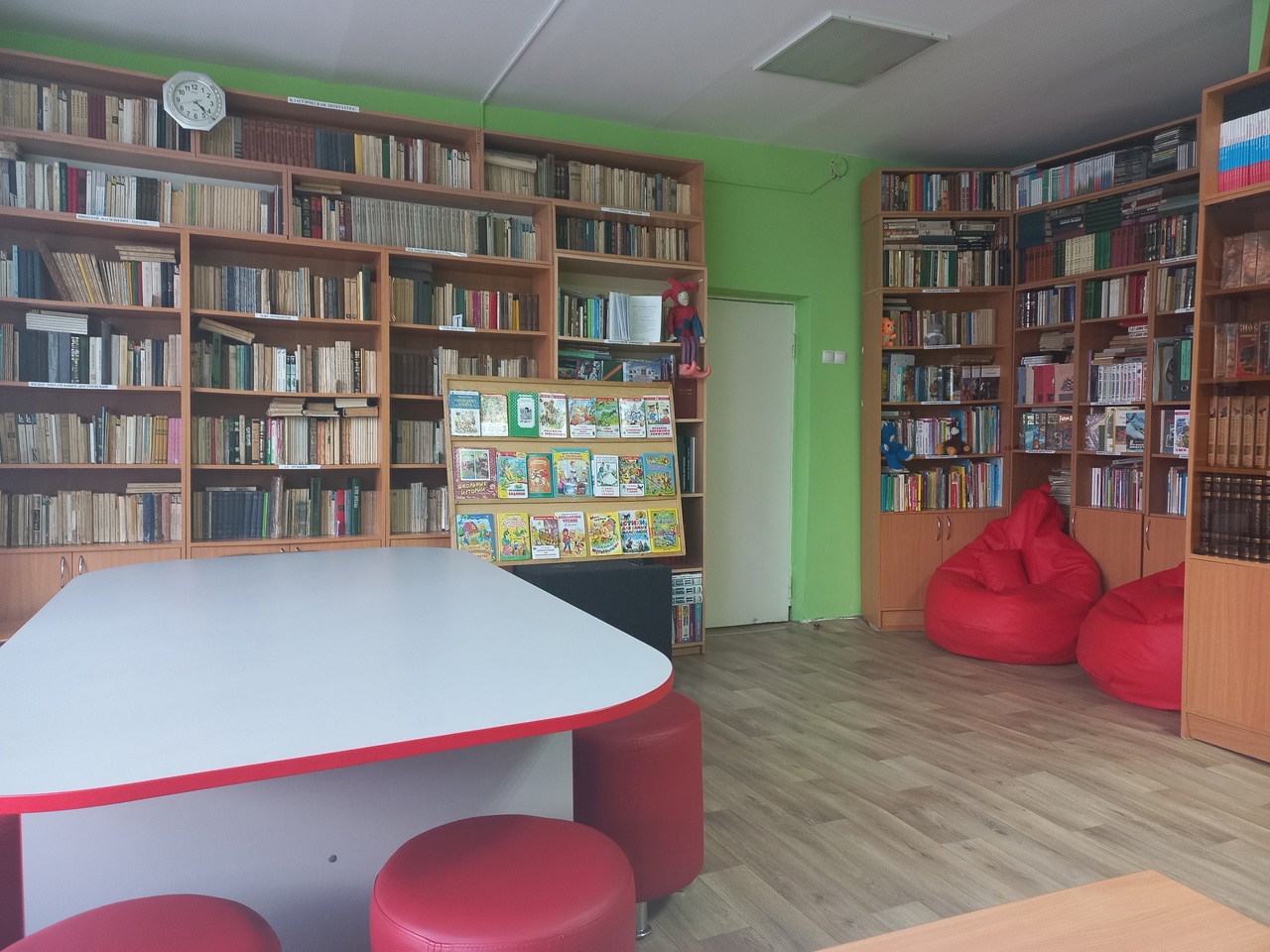 Библиотека школы.